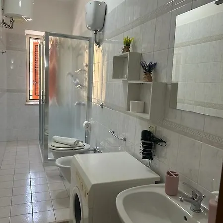 92100home Apartment